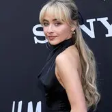 Sabrina Carpenter голая #2185