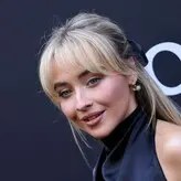 Sabrina Carpenter голая #2186
