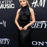 Sabrina Carpenter голая #2197