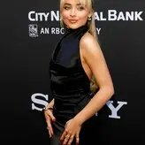 Sabrina Carpenter голая #2198