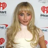 Sabrina Carpenter голая #2208