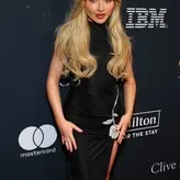 Sabrina Carpenter голая #2375