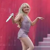 Sabrina Carpenter голая #2402