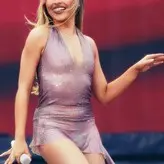 Sabrina Carpenter голая #2420
