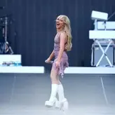 Sabrina Carpenter голая #2427