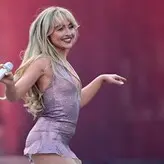 Sabrina Carpenter голая #2431