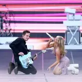 Sabrina Carpenter голая #2441