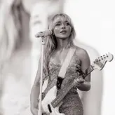 Sabrina Carpenter голая #2461
