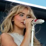 Sabrina Carpenter голая #2593