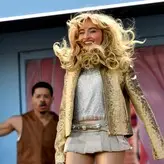 Sabrina Carpenter голая #2613
