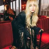 Sabrina Carpenter голая #2792