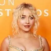 Sabrina Carpenter голая #2875