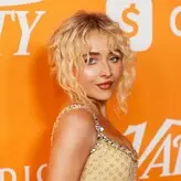Sabrina Carpenter голая #2878