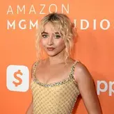 Sabrina Carpenter голая #2881