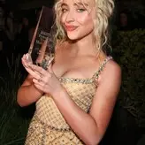 Sabrina Carpenter голая #2884