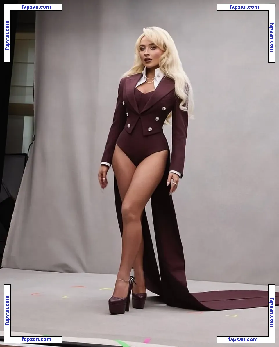 Sabrina Carpenter nude photo #3820 from OnlyFans