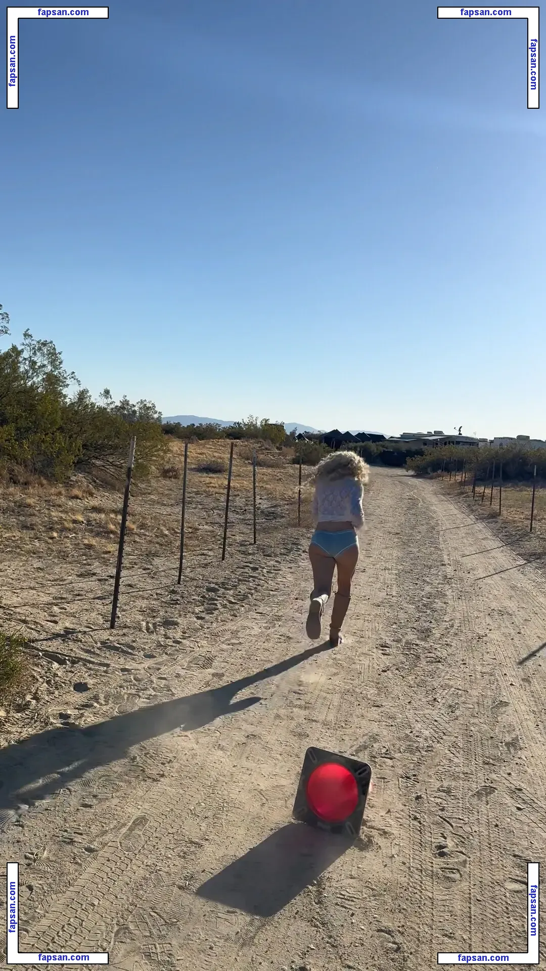 Sabrina Carpenter nude photo #3843 from OnlyFans