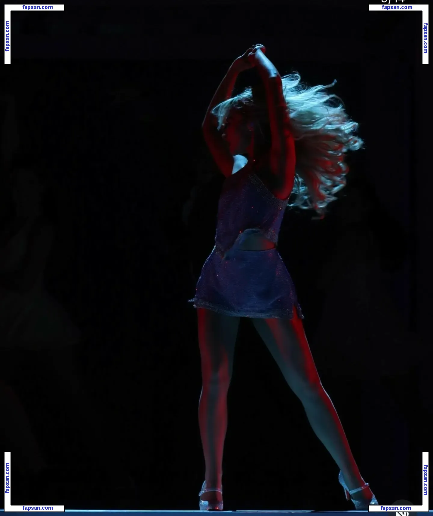 Sabrina Carpenter nude photo #3970 from OnlyFans