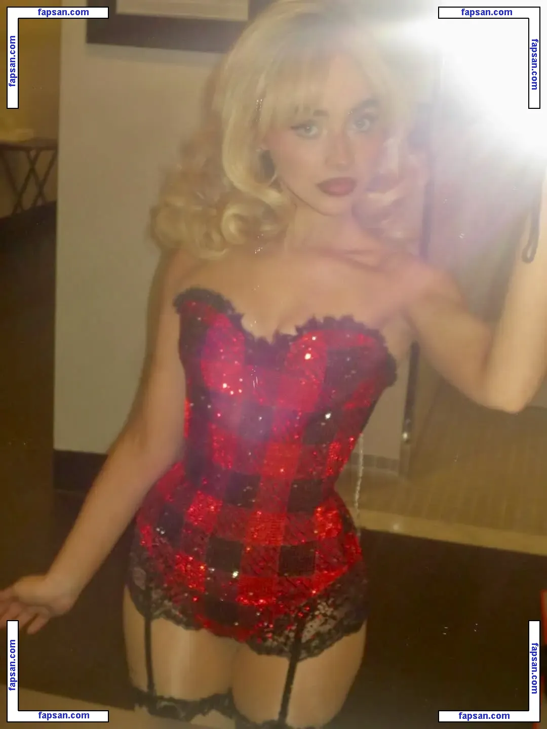 Sabrina Carpenter голая фото #3995 с Онлифанс