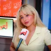 Sabrina Carpenter голая #3772