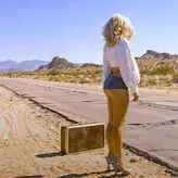 Sabrina Carpenter nude #3830