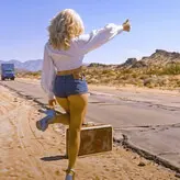 Sabrina Carpenter nude #3833