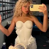 Sabrina Carpenter nude #3961