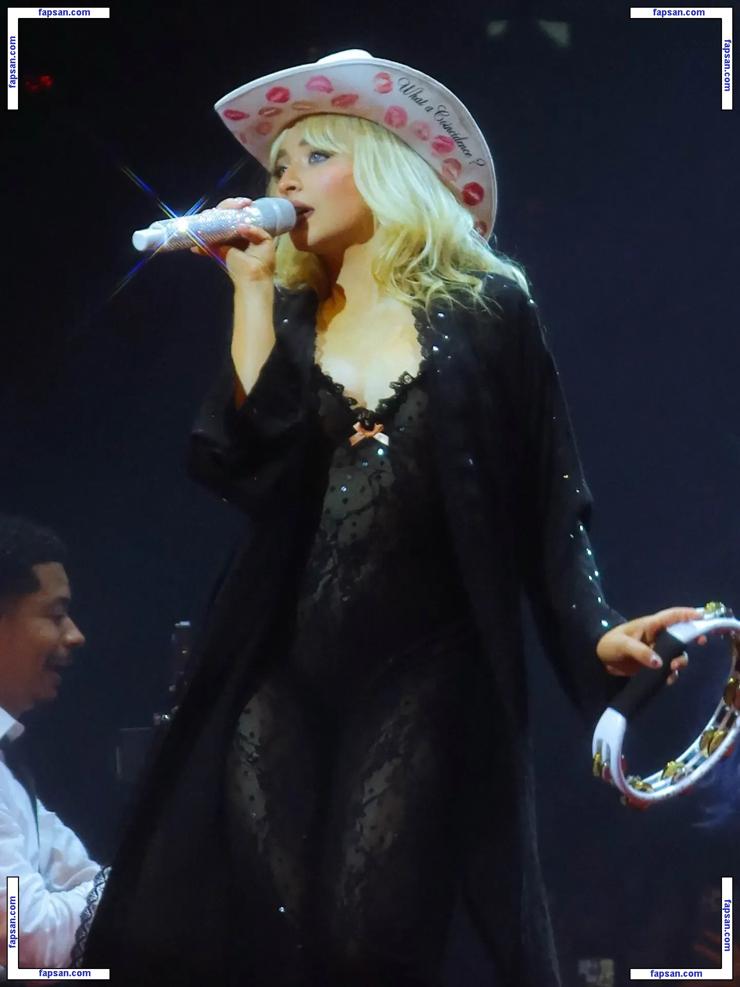 Sabrina Carpenter голая фото #4037 с Онлифанс