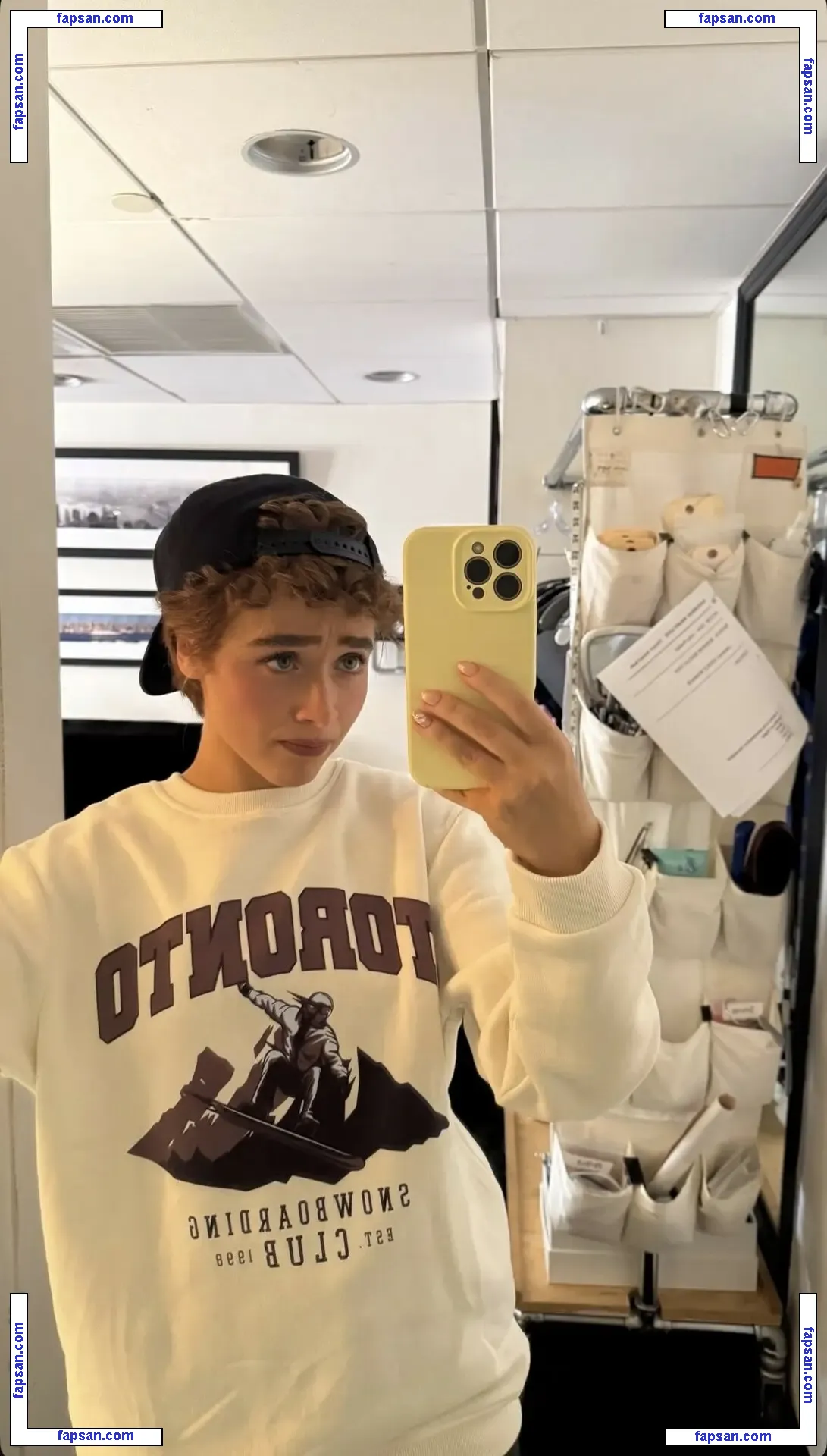 Sabrina Carpenter голая фото #4134 с Онлифанс