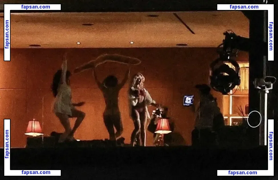 Sabrina Carpenter nude photo #4315 from OnlyFans