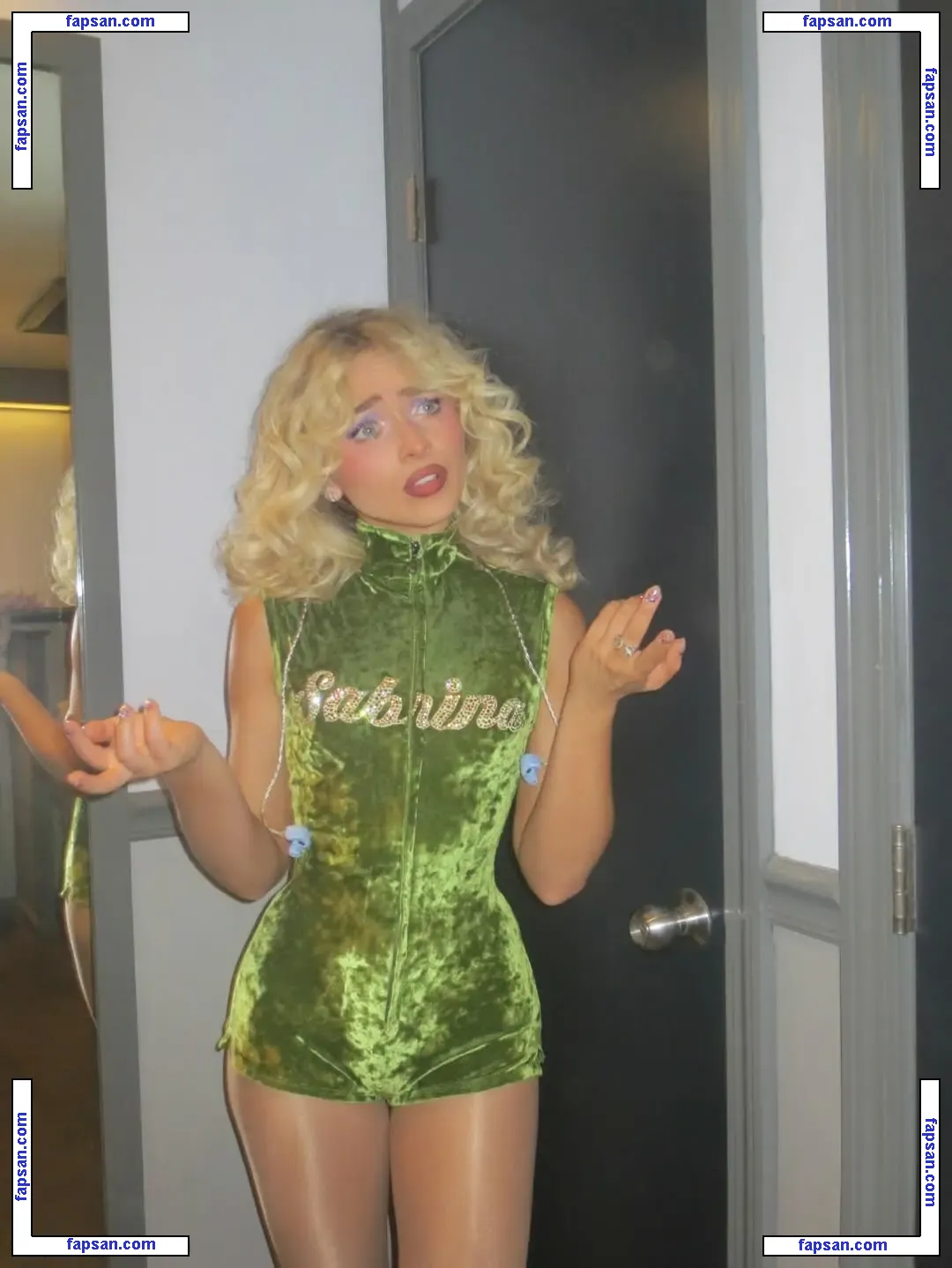 Sabrina Carpenter nude photo #4368 from OnlyFans