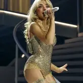 Sabrina Carpenter голая #4011