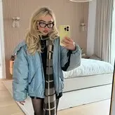 Sabrina Carpenter голая #4021