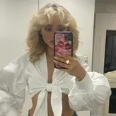 Sabrina Carpenter голая #4128