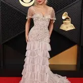 Sabrina Carpenter nude #4253