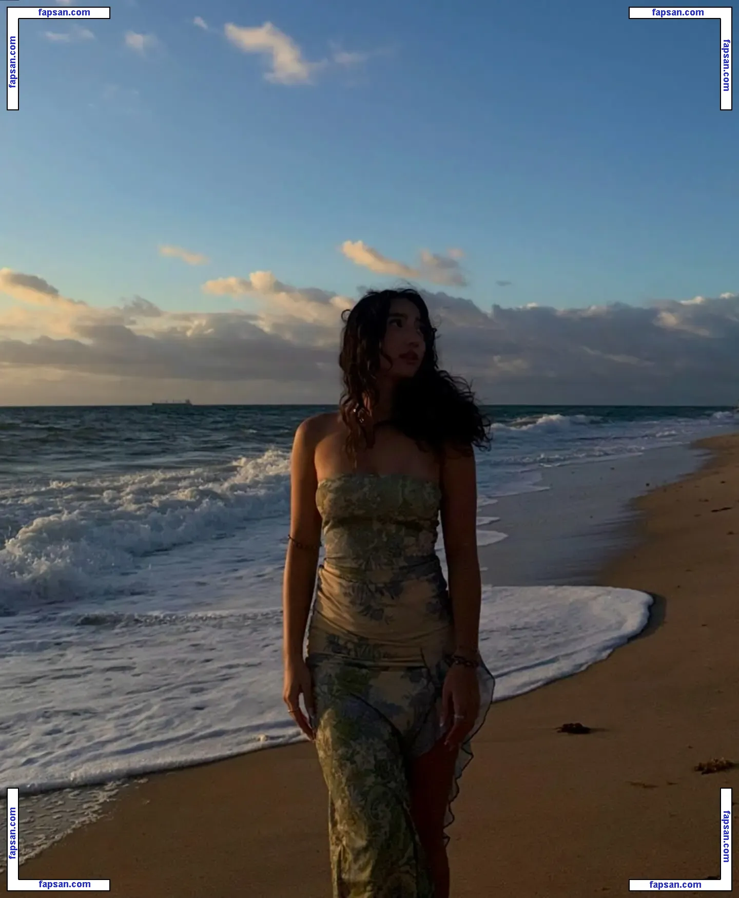 Sabrina Pezeshkian nude photo #0217 from OnlyFans