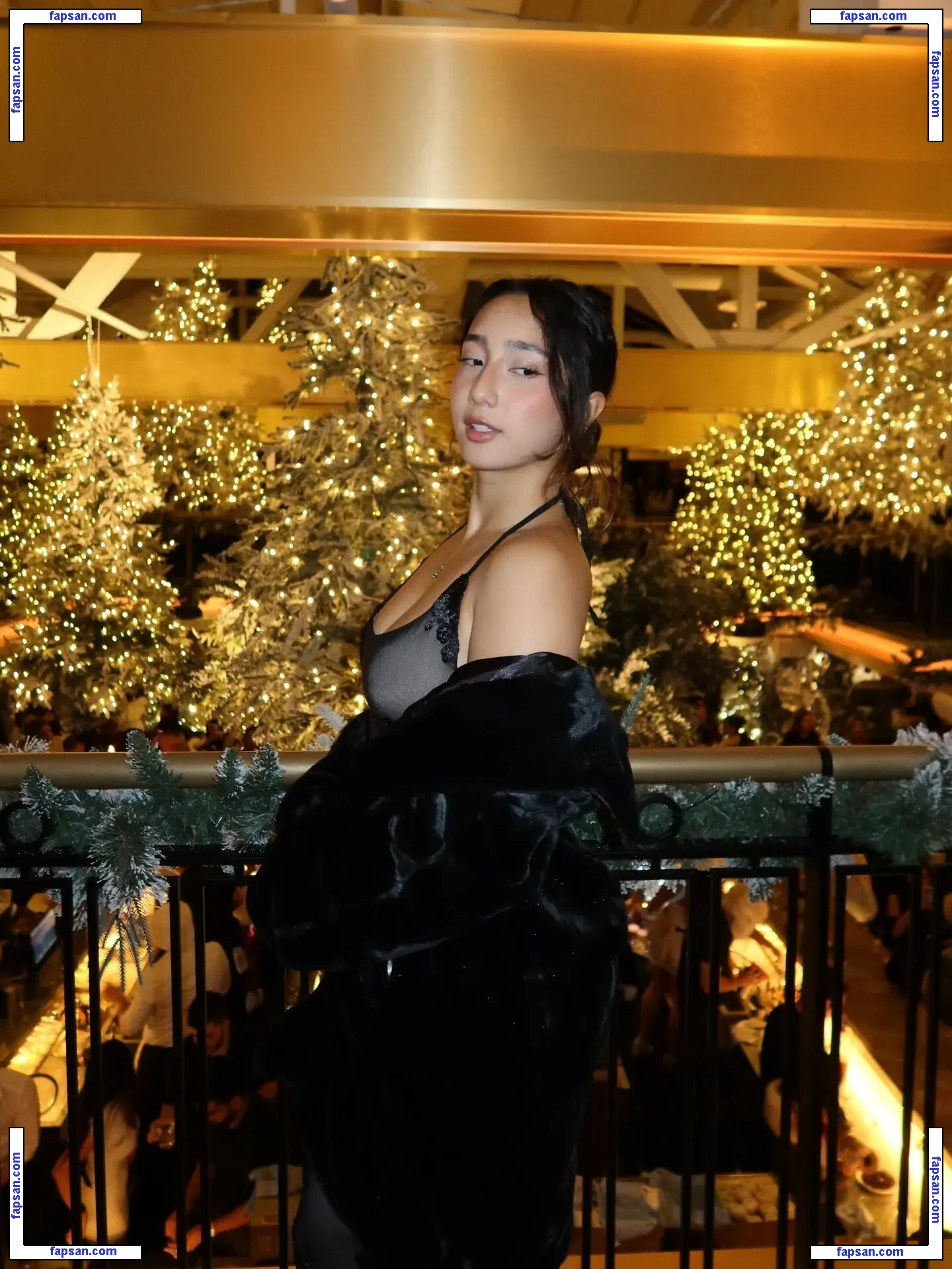 Sabrina Pezeshkian голая фото #0243 с Онлифанс