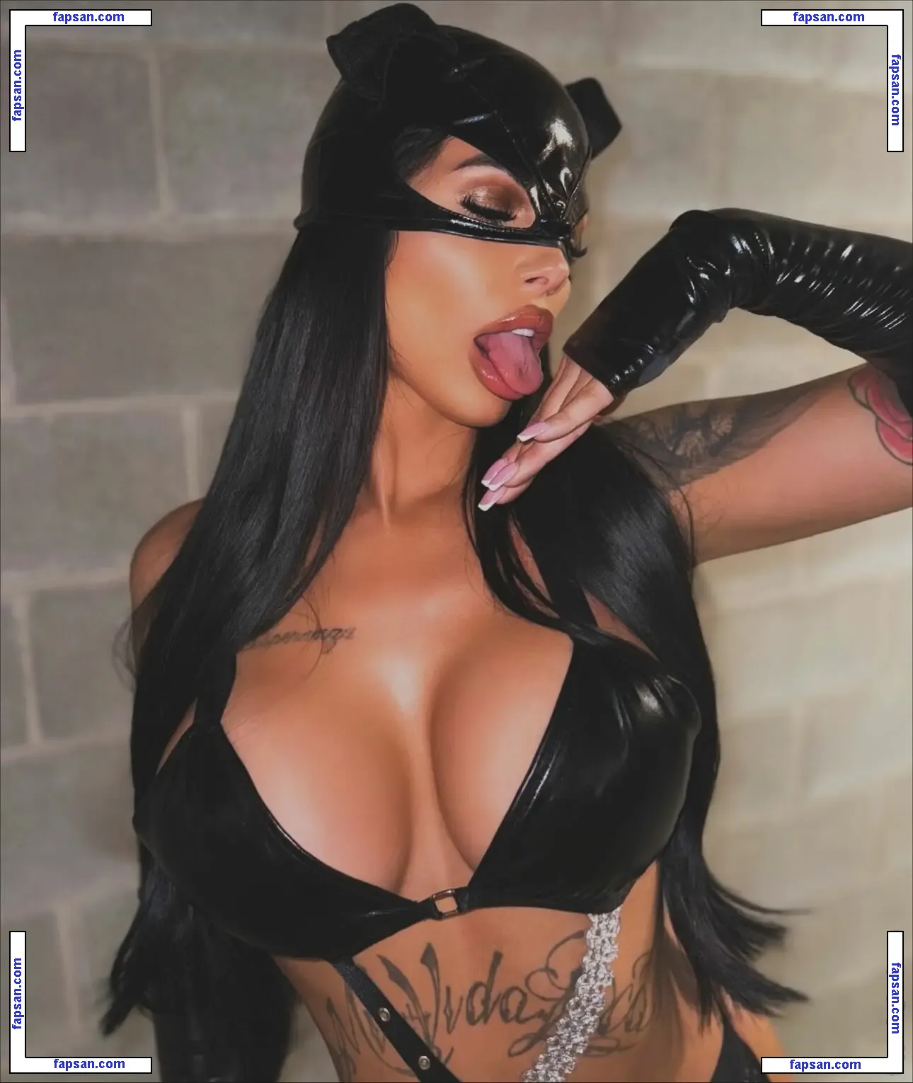 Sabryna Sabrosa голая фото #0019 с Онлифанс