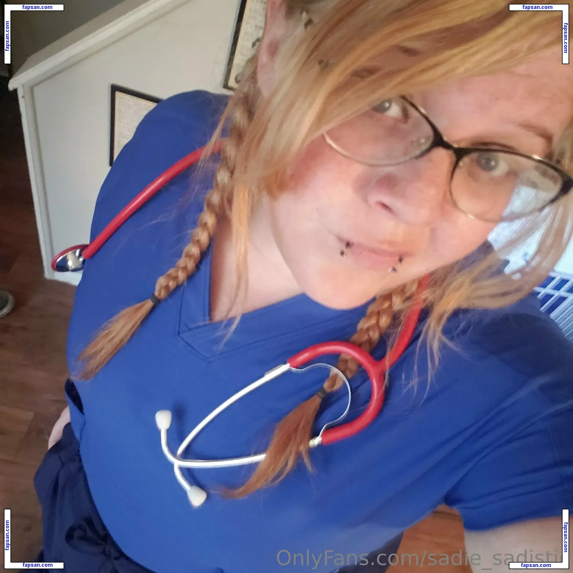 sadie_sadistic nude photo #0004 from OnlyFans
