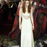 Sadie Sink голая #1003