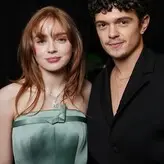 Sadie Sink голая #1138