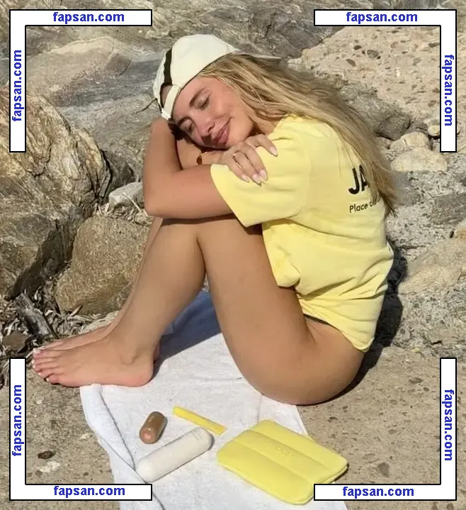 Saffron Barker nude photo #0158 from OnlyFans