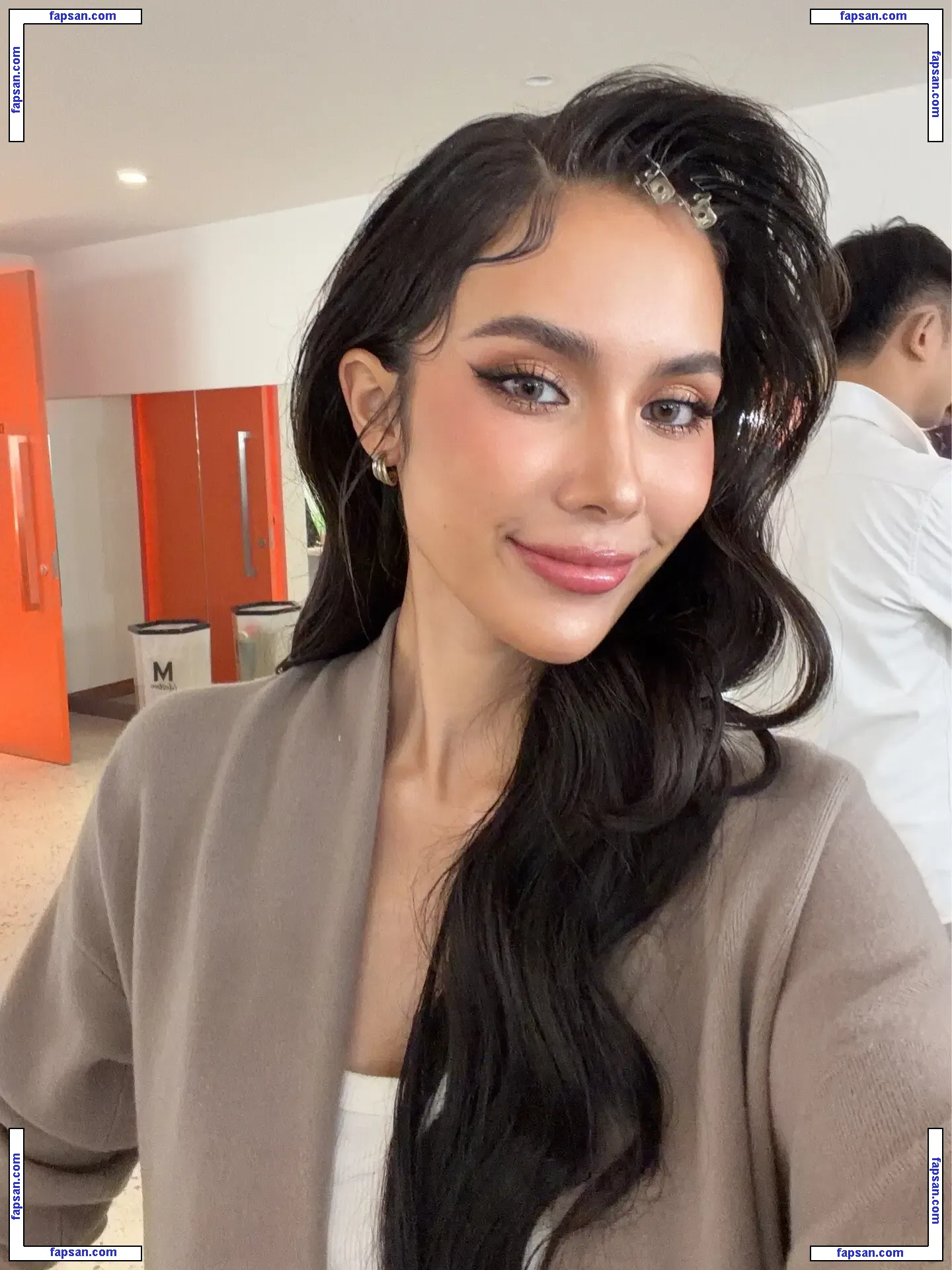 Saffron Maya Snook голая фото #0001 с Онлифанс