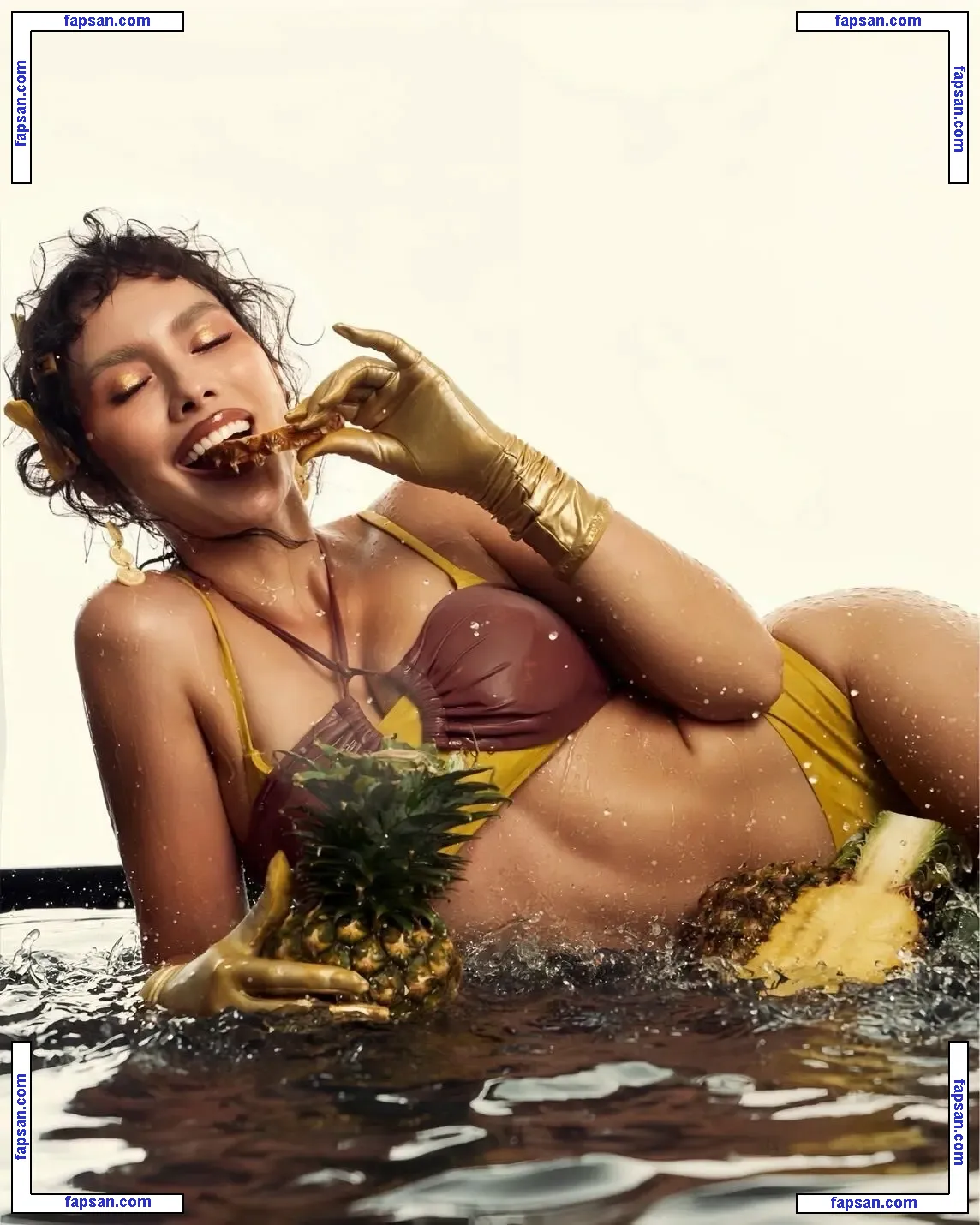 Saffron Maya Snook голая фото #0004 с Онлифанс