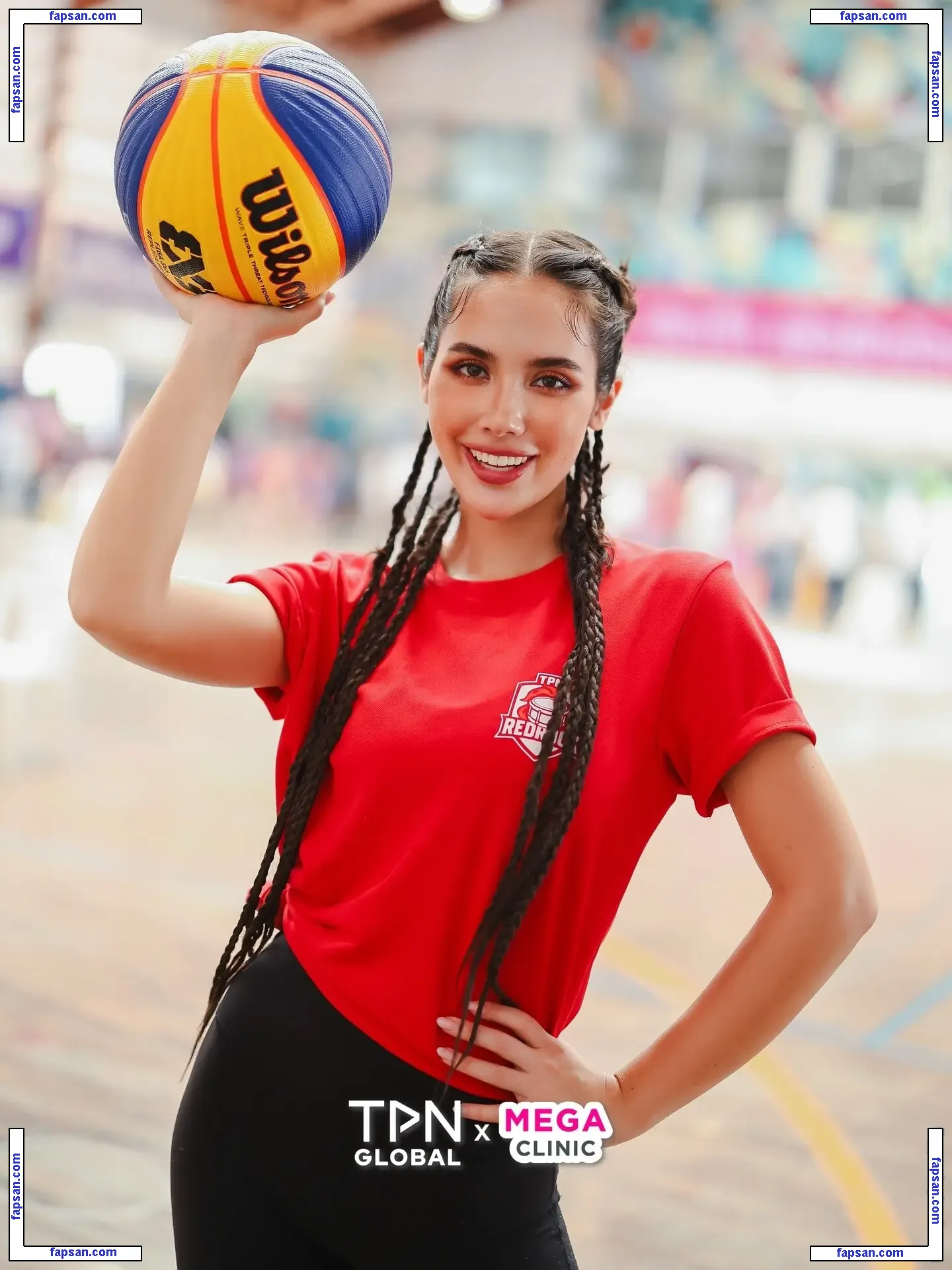 Saffron Maya Snook голая фото #0005 с Онлифанс