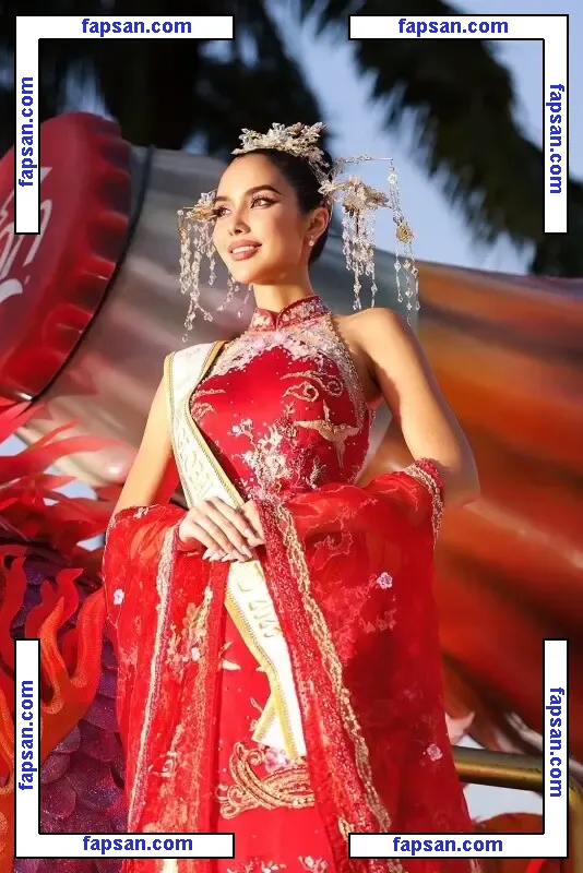 Saffron Maya Snook nude photo #0055 from OnlyFans