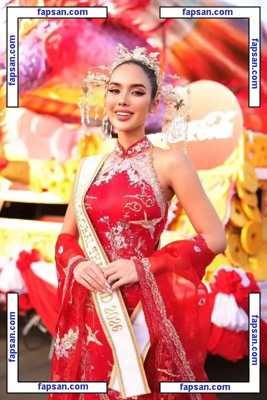 Saffron Maya Snook nude photo #0057 from OnlyFans