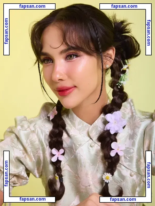 Saffron Maya Snook nude photo #0059 from OnlyFans