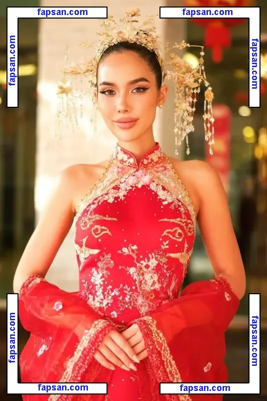 Saffron Maya Snook nude photo #0061 from OnlyFans