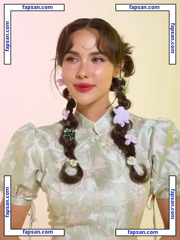 Saffron Maya Snook nude photo #0066 from OnlyFans